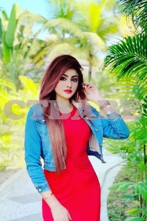 Sajal Ali is the perfect companion to share your bed near Ranchi